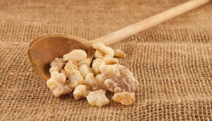 Frankincense-for-Essential-Oil-2