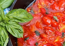 Use Your Garden Tomatoes In This Authentic Italian Sauce