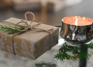 Top 5 DIY Holiday Gifts Using Essential Oils